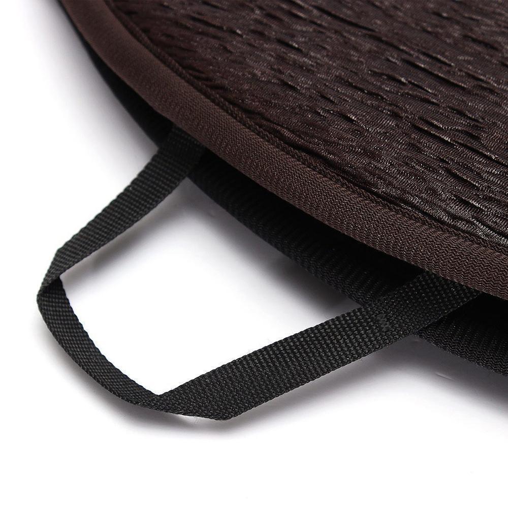 Ergonomisches Komfortkissen, drehbar, rückenentlastend und hüftschonend für gesünderes Sitzen.