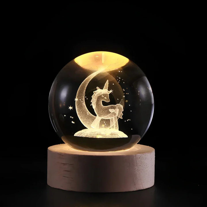 Originelles Geschenk: 3D Kristallkugel Nachtlicht mit Galaxie-Design für Weltraum-Enthusiasten.