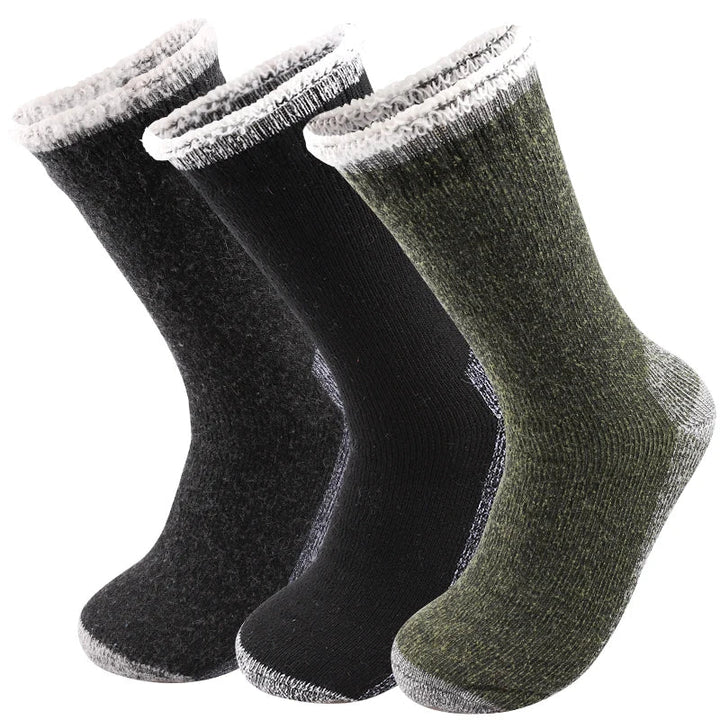 Robuste Herren Outdoor-Thermosocken, mittel-lang, ideal für Wanderungen im Schnee.