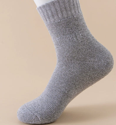 Atmungsaktive Herren Wintersocken, mittel-lang, 3 Paar für dauerhaft warme Füße.