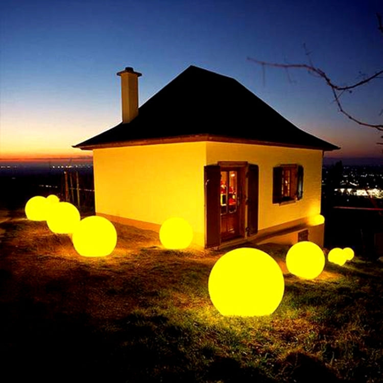 40cm Solar LED Kugellampe für farbwechselnde Garten- und Poolbeleuchtung. Wasserdichtes Schwimmlicht mit Fernbedienung.