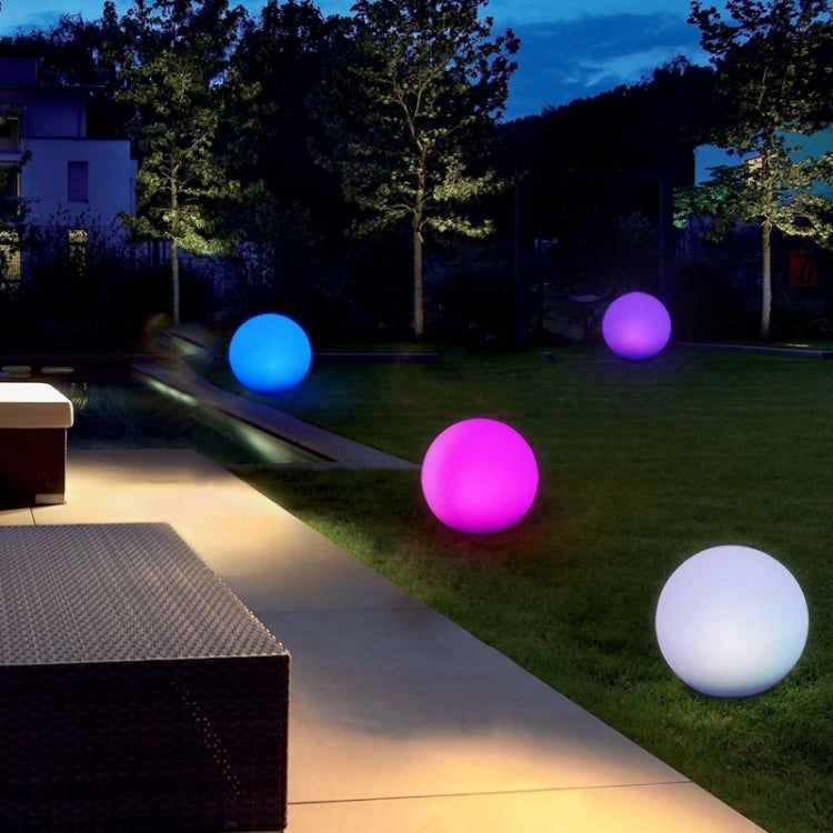 Solarbetriebene 40cm LED Kugel, farbwechselnde Außenleuchte für Garten, Teich und Pool. Wasserdicht & ferngesteuert.