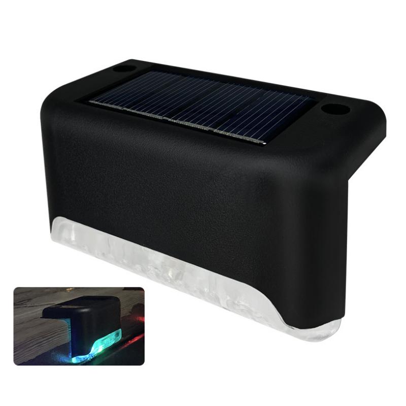 Robuste Solar-Gartenleuchten (4er-Set). Wasserdichte Treppenbeleuchtung für sichere Wege im Außenbereich.