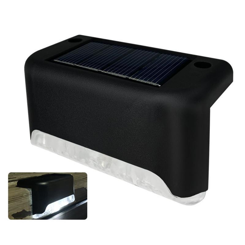 Umweltfreundliche Solar-Treppenleuchten, 4er-Set. Wasserdichte Außenbeleuchtung für Garten & Terrasse.