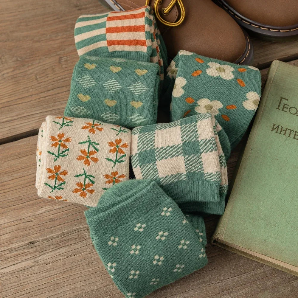 6 Paar warme, dicke Damen-Socken im süßen College-Stil für Herbst & Winter.