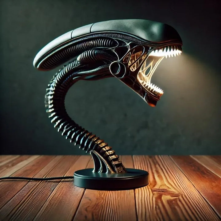 Alien & Predator LED Schreibtischlampe: Detailreiche Sci-Fi Horror Deko mit leuchtenden Figuren für Gaming-Tische.