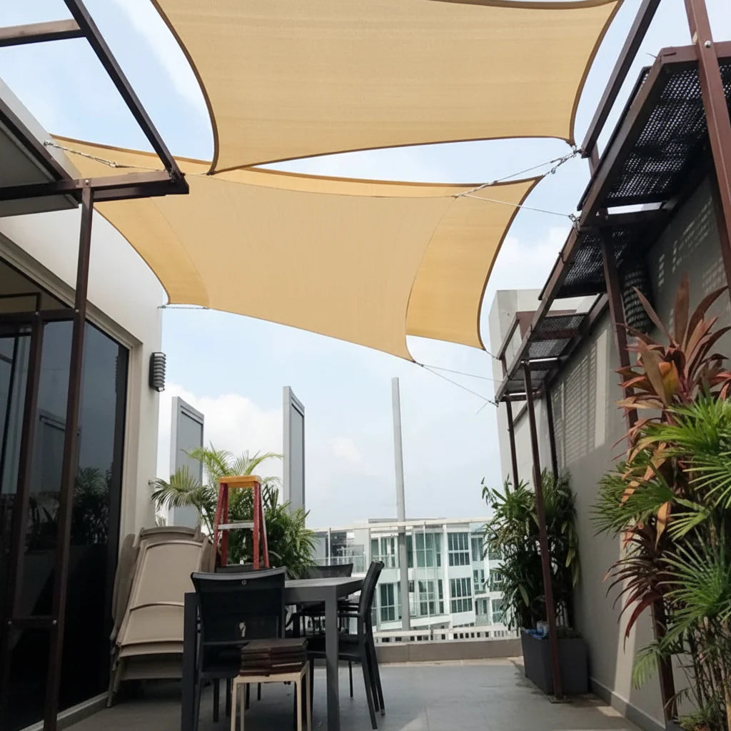 Wasserdichtes Sonnensegel mit hohem UV-Schutz. Ideal als Markise für Terrassen, Gärten und Outdoor-Bereiche.