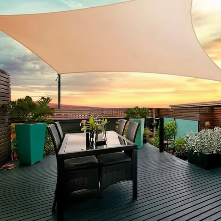 Wetterfeste Markise: Sonnensegel schützt zuverlässig vor Regen & Sonne auf Terrasse, Garten, Camping. UV-Schutz.