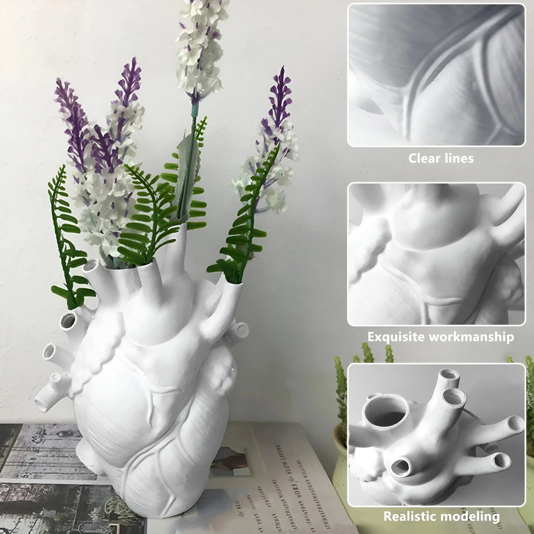 Stilvolle Amoura Herzvase in Skulpturform, griechisch inspiriertes Design, modernes Heimdekor.