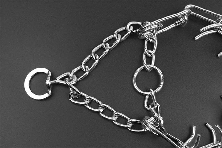 Hundezubehör: Anti-Zieh Trainerhalsband für effektives Gehorsamstraining und bessere Hund-Mensch-Bindung.