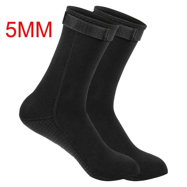 AquaShield Neoprensocken unisex (0.5cm), rutschfest. Perfekte Wärmesocken für Tauchen, Schwimmen & Wassersport im Winter.