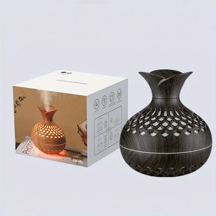 Stilvoller AromaBloom Duft-Diffuser (USB), braun, mit Blüten-Design. Aromatherapie, Raumduft & Dekoration.