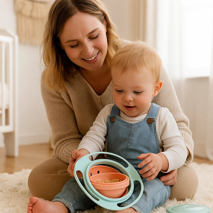 Babyschüssel aus Silikon, auslaufsicher und spülmaschinenfest, für einfache Reinigung nach der Essenszeit.