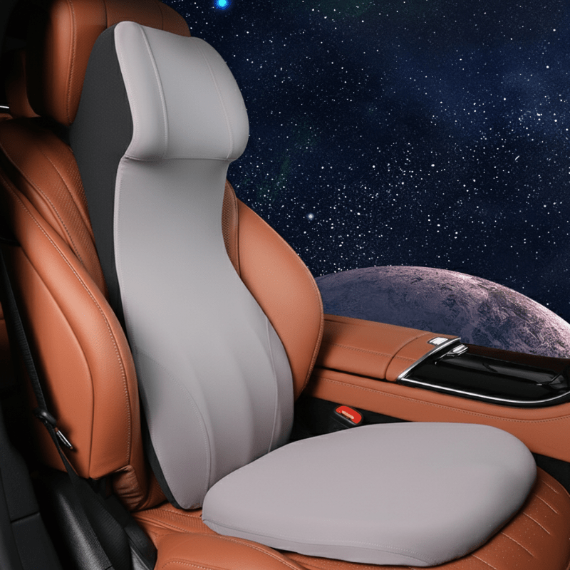 Detailansicht der ergonomischen Memory Foam Nackenstütze im Autositz für optimalen Halt.