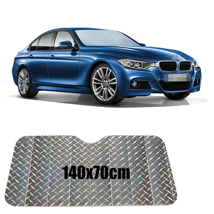 Blick in ein Auto mit installierter Frontscheiben-Sonnenblende, die maximalen Hitzeschutz und UV-Schutz bietet.