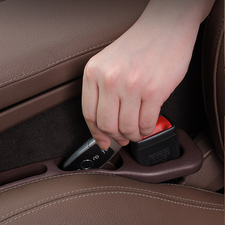Universeller AutoGapFix Organizer als Auto Zubehör für den Sitzspalt zwischen Autositz & Mittelkonsole. PU-Leder.