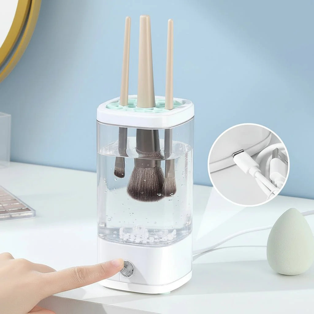 Kompakter, automatischer Pinselreiniger. Essentielles Beauty-Zubehör für eine saubere Make-up Routine.