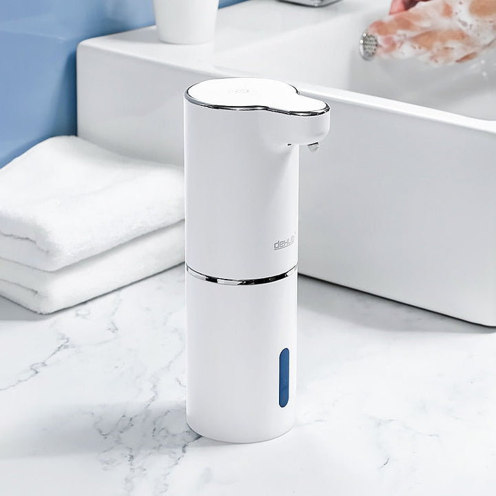 Berührungsloser Schaumseifenspender mit Sensor, ideal für Sauberkeit und Hygiene im Haushalt.