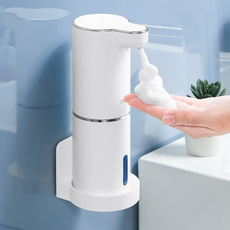 Wiederaufladbarer, automatischer Seifenspender für Schaumseife, kinderfreundlich & hygienisch.
