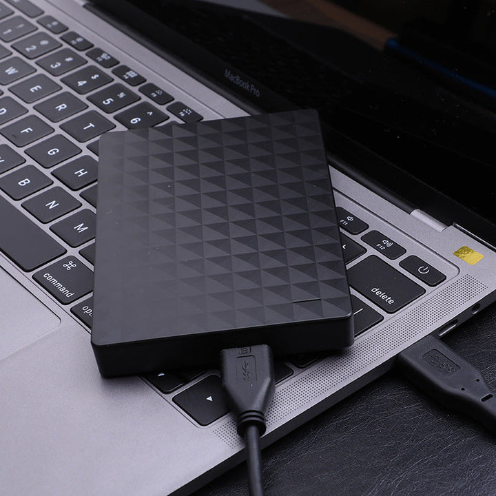 Hochleistungsfähige Axton 10TB USB 3.0 Festplatte, ultradünn und tragbar für flexible Datensicherung unterwegs.