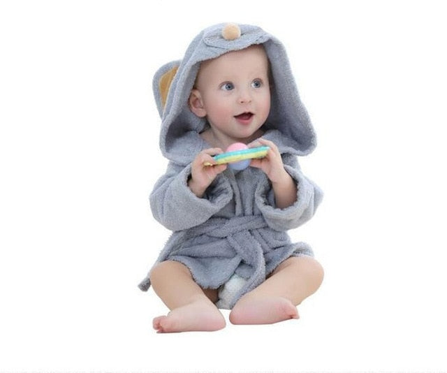 Süßes Baby Kapuzenhandtuch mit lustigem Tiermotiv aus Baumwolle, macht das Baden zum Vergnügen.