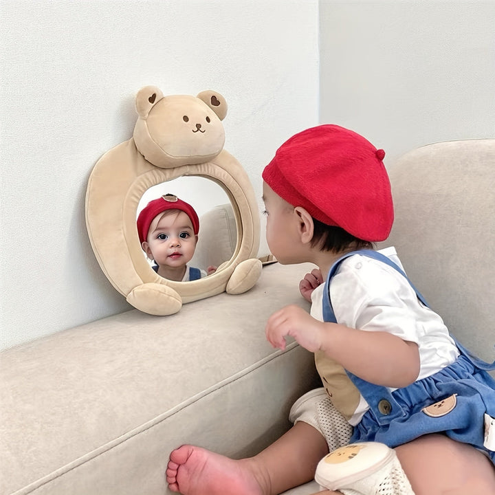 Bär-Babyspiegel fürs Auto ermöglicht Eltern, ihr Kind auf dem Rücksitz sicher im Blick zu behalten. Ideales Autozubehör.