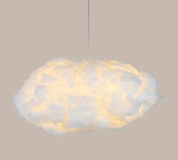 Bauschige LED-Wolkenlampe, perfekt als stimmungsvolle Deko und energiesparendes Nachtlicht für Ihr Zuhause.