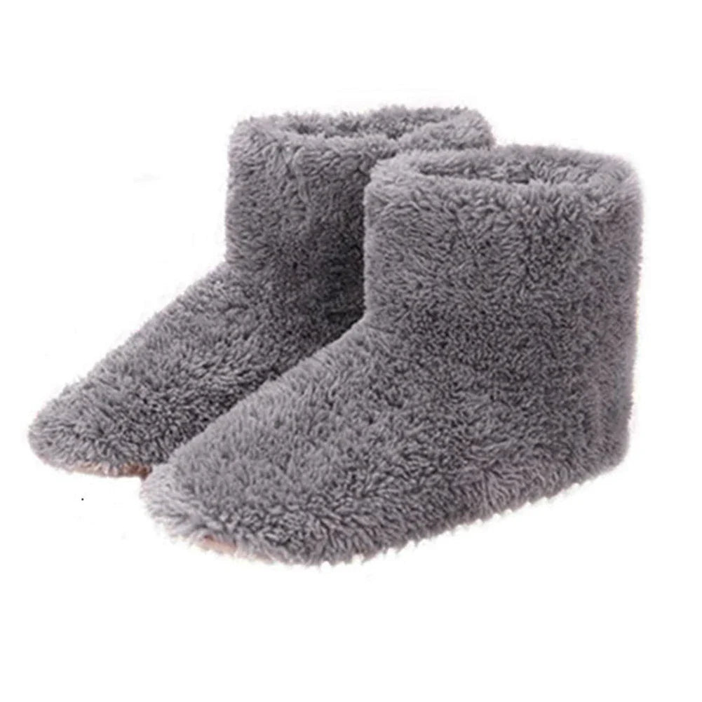 Ein Paar gemütliche beheizbare Hausschuhe (USB), perfekt für Damen & Herren, um kalten Füßen im Herbst/Winter vorzubeugen.