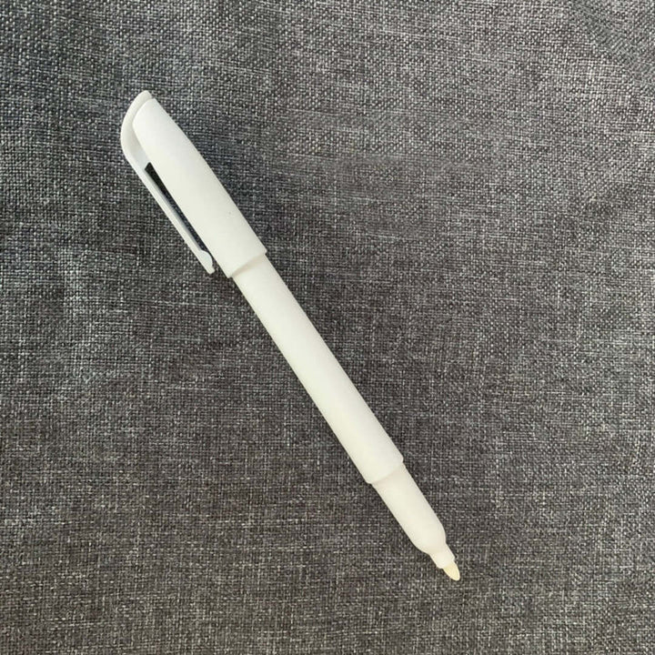 Wiederbeschreibbares Acryl Notizbrett mit LED Beleuchtung, USB-betrieben, ideal für kreative Nachrichten.