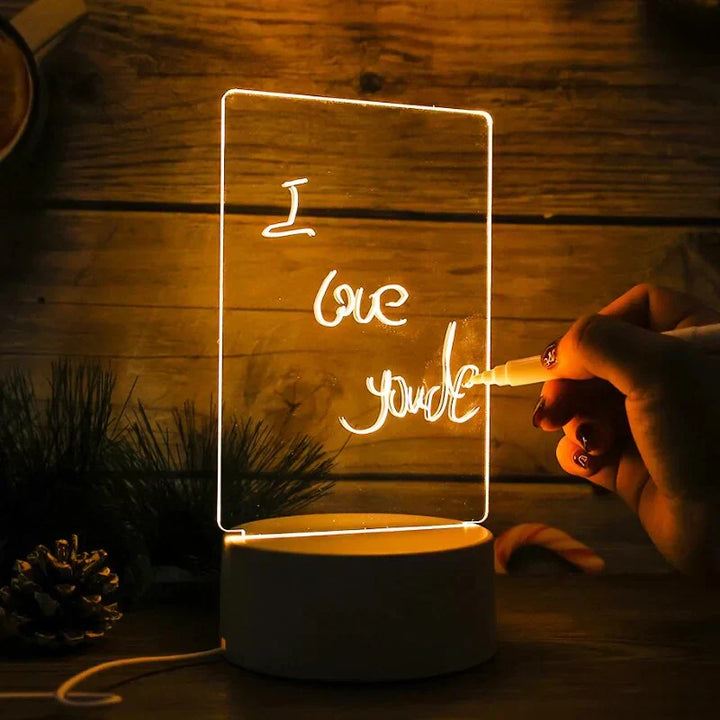 Beleuchtetes Notizbuch GlowPad mit warmem Licht, ideal als LED-Notiztafel und smarte Schreibtafel für Nachrichten.