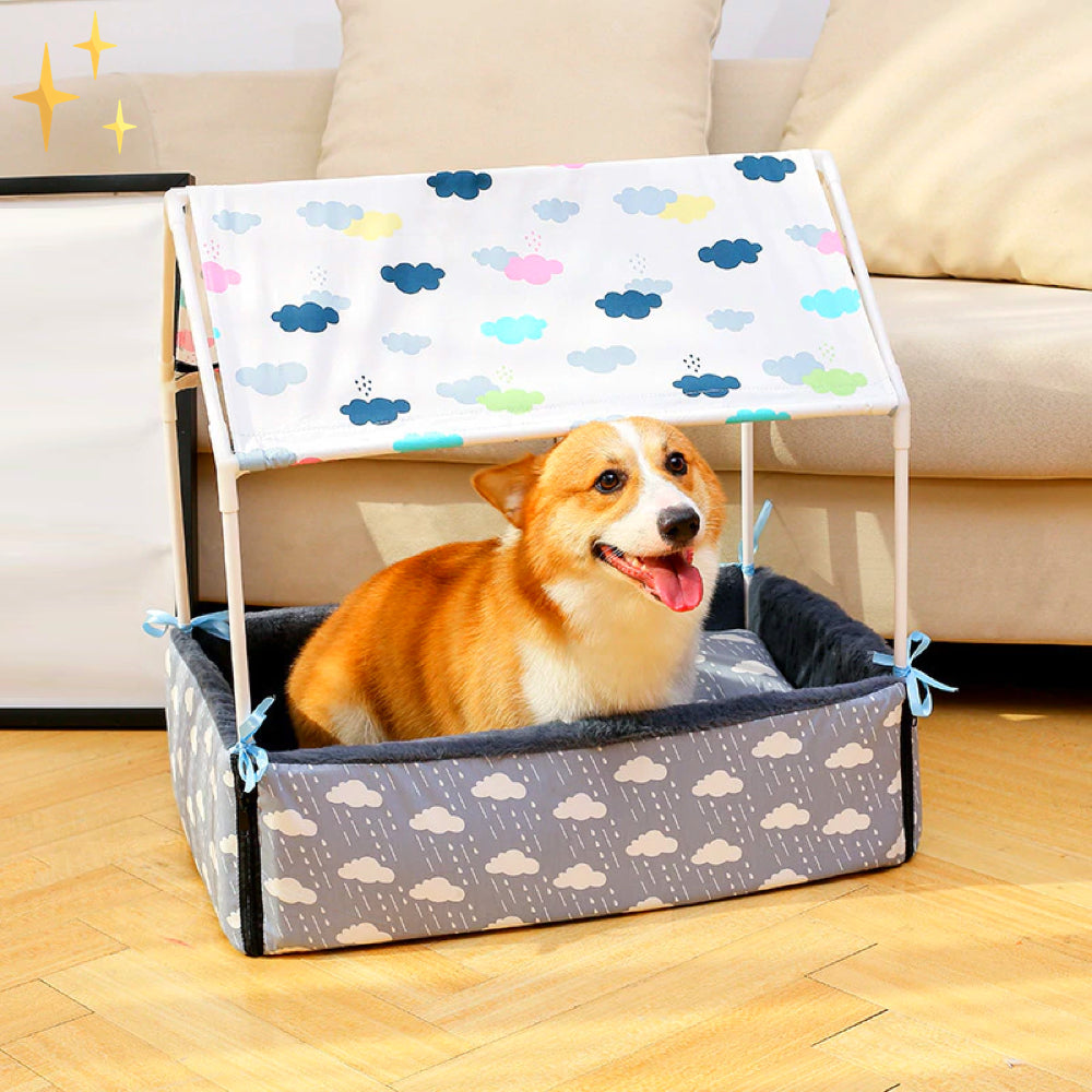 Überdachte Fleece-Schlafmatte für Haustiere, gemütliche Tier-Kuschelhöhle mit Kissen.