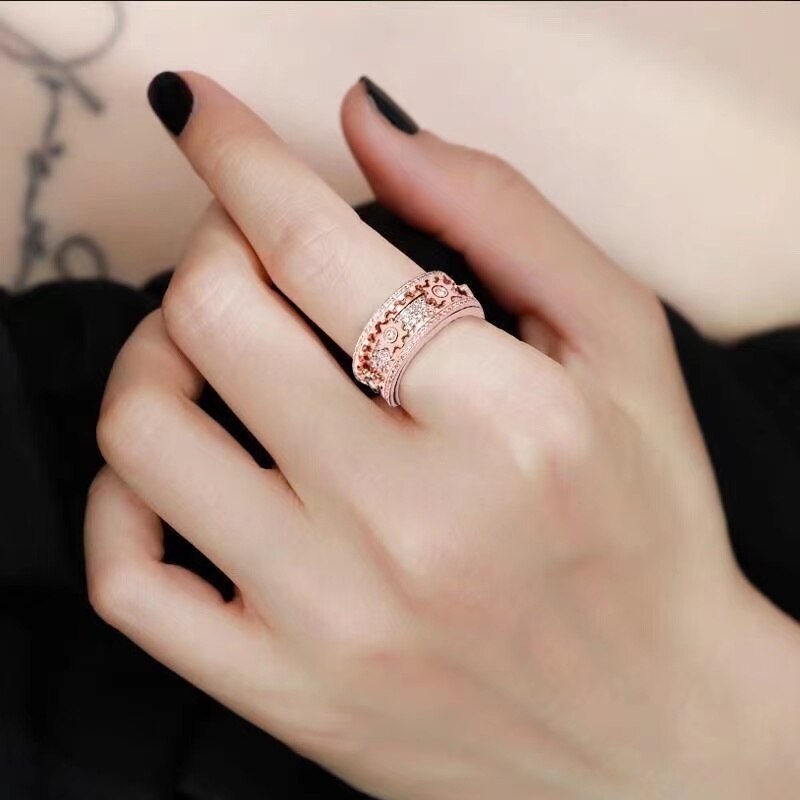 Eleganter Roségold Anti-Stress Drehring, ideal als Fidget Ring Schmuck und Geschenkidee.