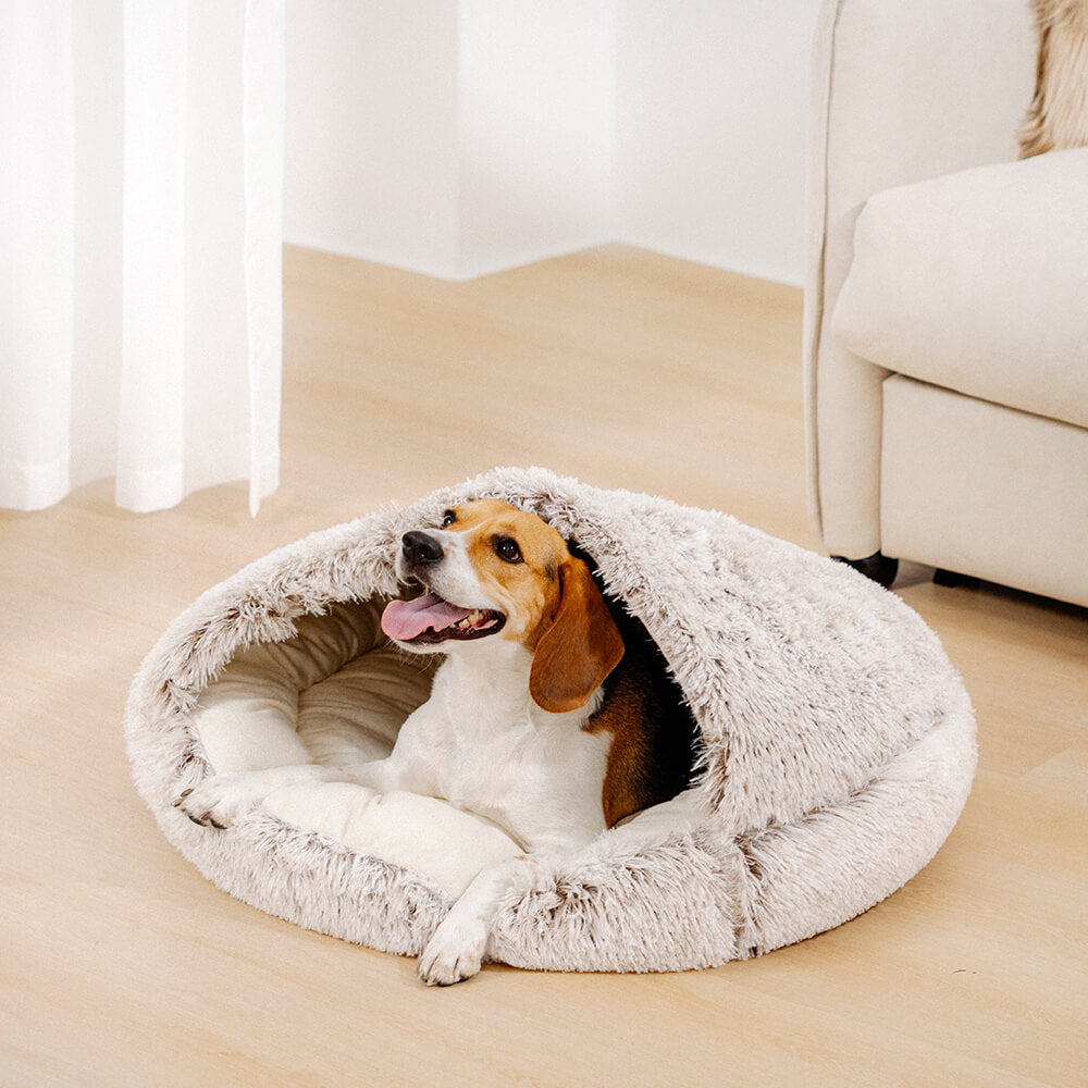 Beruhigendes Plüsch-Hundebett für tiefen Schlaf. Halbgeschlossen, weich & kuschelig.