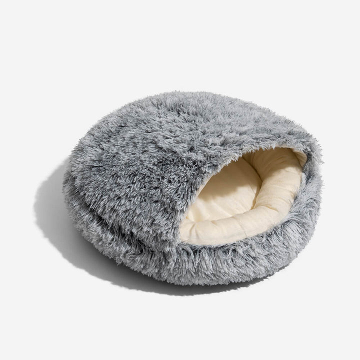 Modernes Plüsch-Hundebett in Grau, weich & beruhigend, perfekt für Tiefschlaf von Hunden.