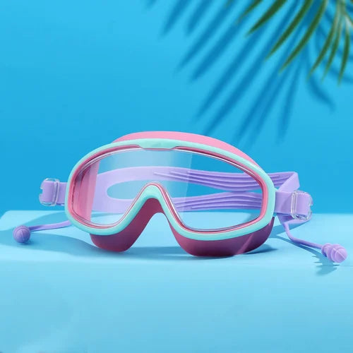 Beschlagfreie HD-Schwimmbrille für Kinder mit großem Rahmen, ideal für Schwimmen & Wassersport im Pool oder am Strand.