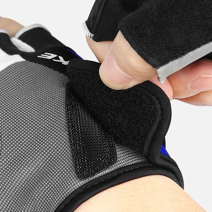 Stylische BikeGuard™ Fahrradhandschuhe für Sportler, bieten Schutz, Dämpfung und einen festen Griff.