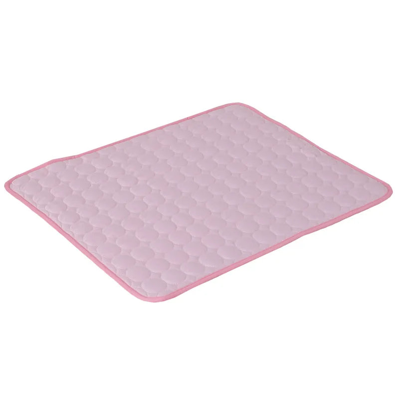 Innovative Kühlmatte für Haustiere, fördert Wohlbefinden und Tiergesundheit durch stetige Frische.