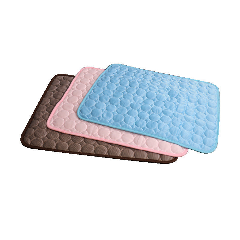 Blaue Gel-Kühlmatte für mittelgroße Hunde und Katzen, lindert Sommerhitze.