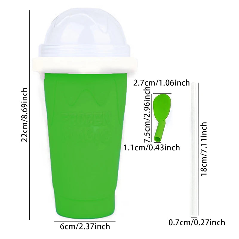 Innovativer Kühlbecher zum Drücken hält Getränke lange kalt; ein Muss für heiße Tage und Outdoor-Aktivitäten.