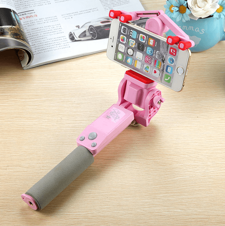 Smartphone Halterung mit Bluetooth Selfie Stick und 360° Rotation für die besten Winkel.