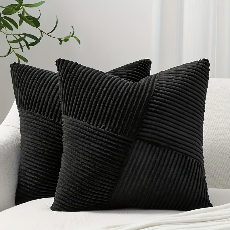 Modernes Boho-Kissenhüllen Set aus Cord, stilvolle Heimtextilien für gemütliche Wohnzimmer.