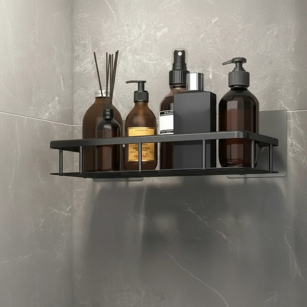 Modernes Kleberegal für Badaccessoires, platzsparend & bohrfrei an der Wand befestigt, schafft Ordnung.