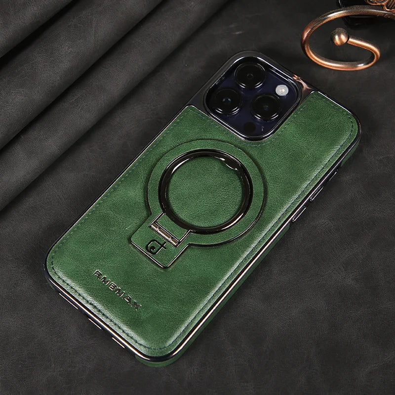 Grüne iPhone Lederhülle bietet stilvollen Handyschutz und integrierten unsichtbaren Ständer für iPhone 15.