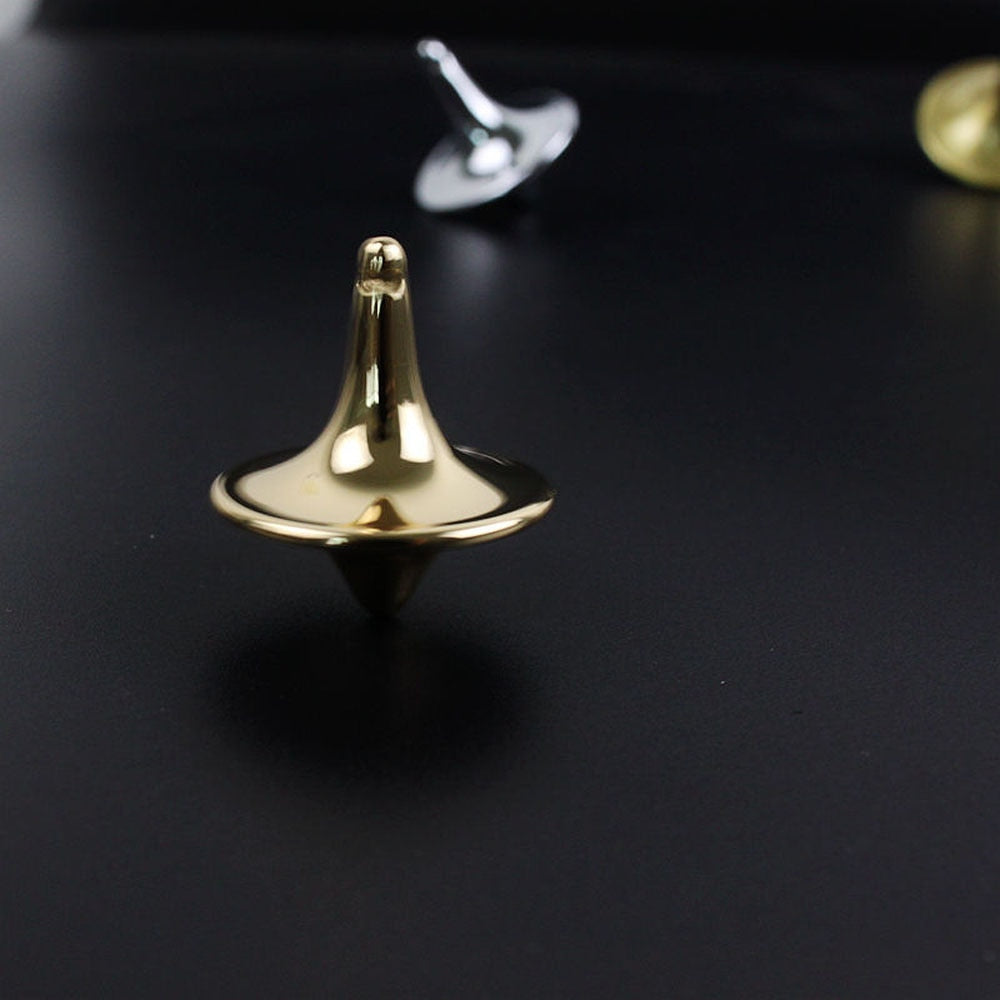 Exklusiver Brehn Kreisel: Langlebiges Edelstahl-Designobjekt. Stilvolle Geschenkidee und beruhigendes Schreibtisch-Totem.