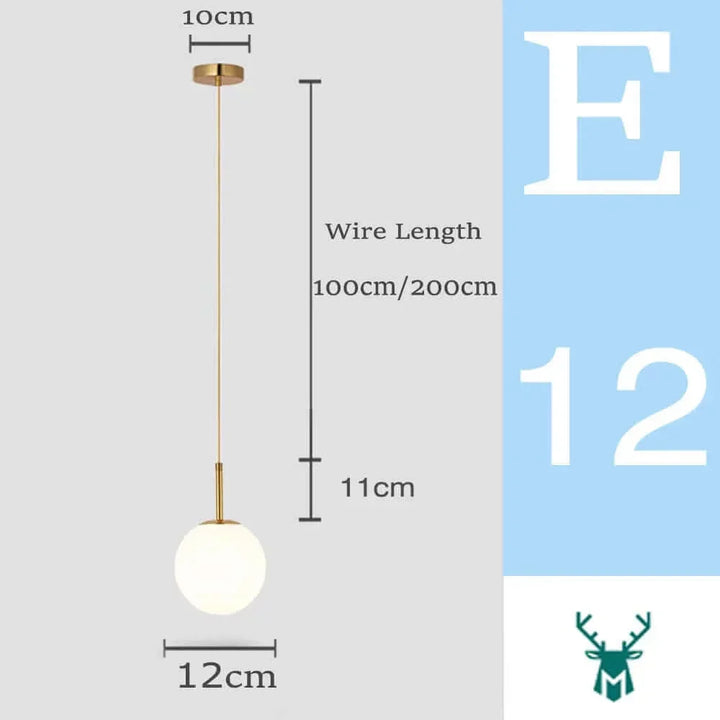 Brehn Design-Pendelleuchte mit Glasball. Elegant, retro, ideal für stimmungsvolle Wohnzimmer-Beleuchtung.