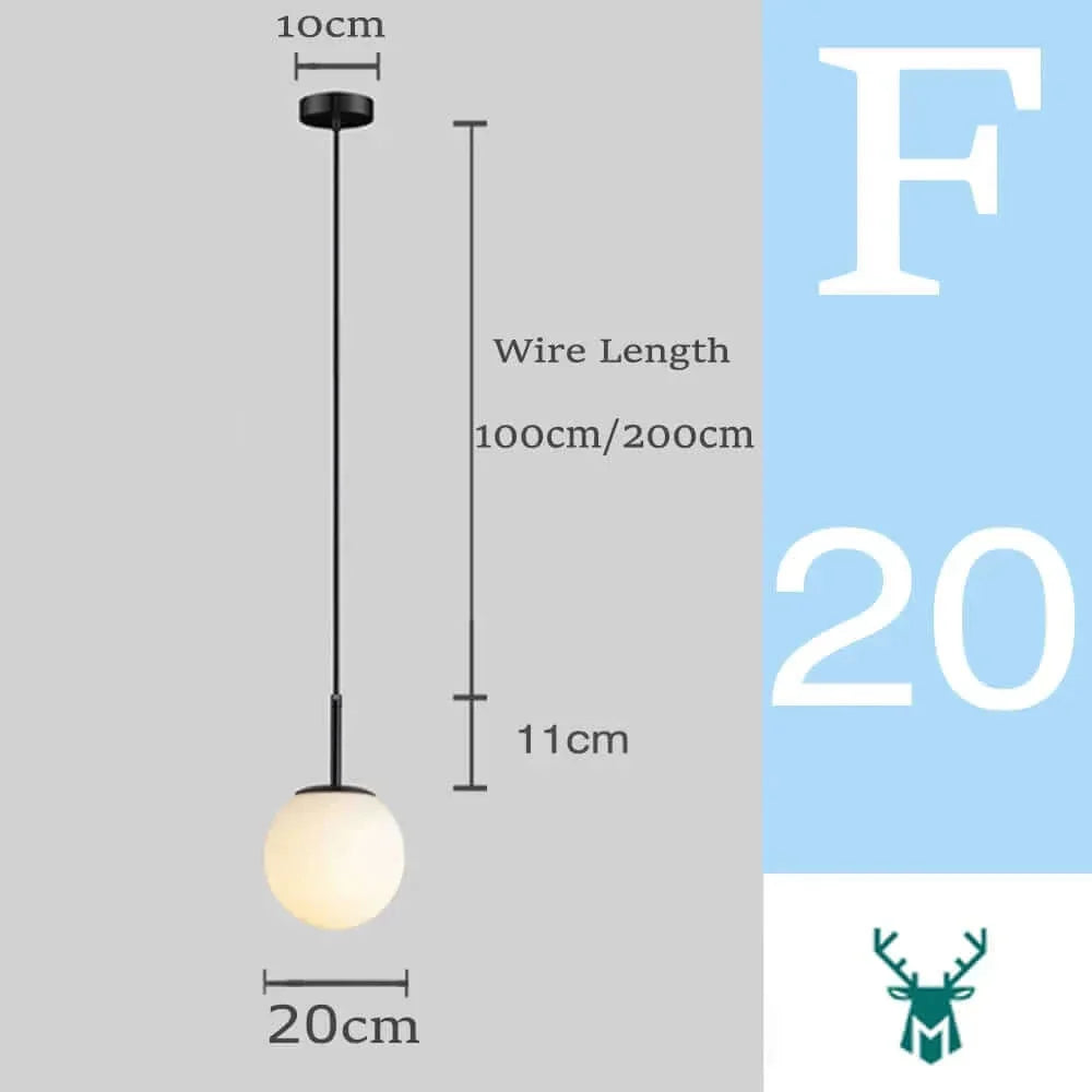Elegante Brehn Pendelleuchte mit opalem Glasball. Moderner Retro-Stil für stilvolles Licht im Raum.
