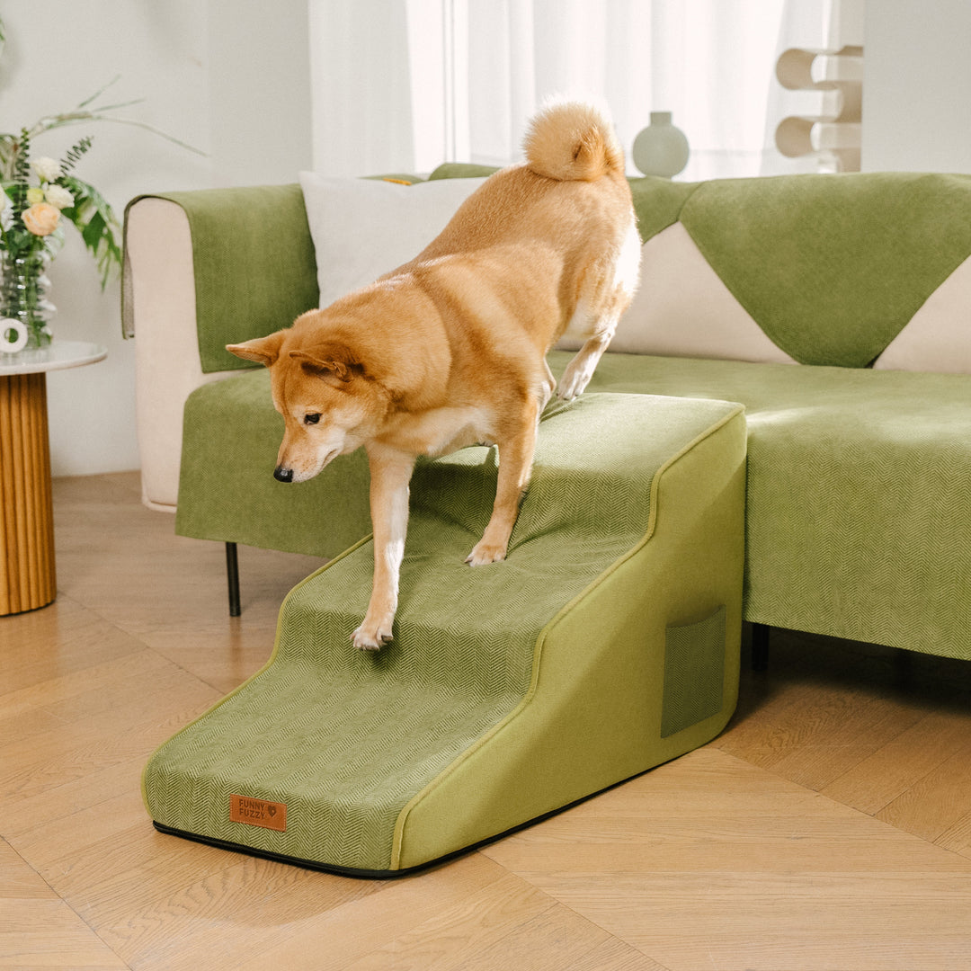 Breite Chenille Hundetreppe, rutschfest & gelenkschonend, ideal für Hunde & Katzen.