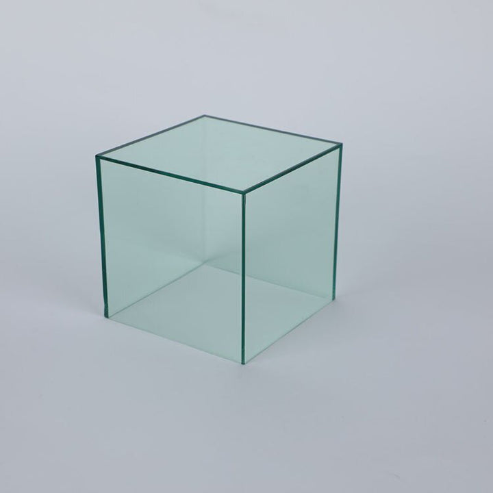 Moderne bunte Acryl Display-Box, schützt & präsentiert Ihre Lieblingsstücke.