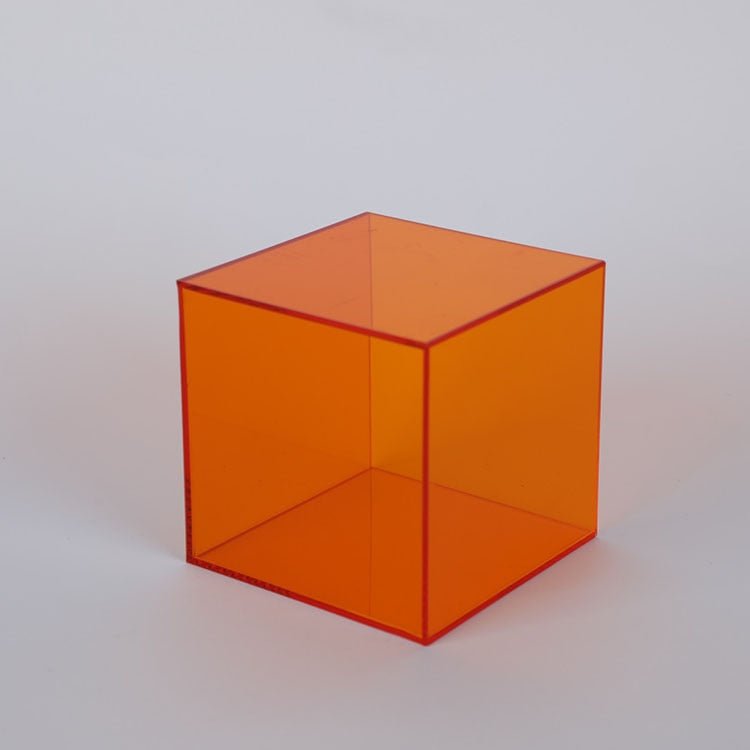 Acryl-Aufbewahrungsbox, bunt, würfelförmig, für wertvolle Sammlerstücke.