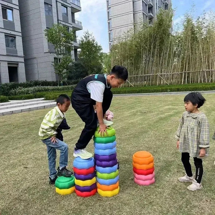 Vielseitige Balanciersteine für Kinder. Ideal für Motorik- und Gleichgewichtstraining drinnen & draussen.